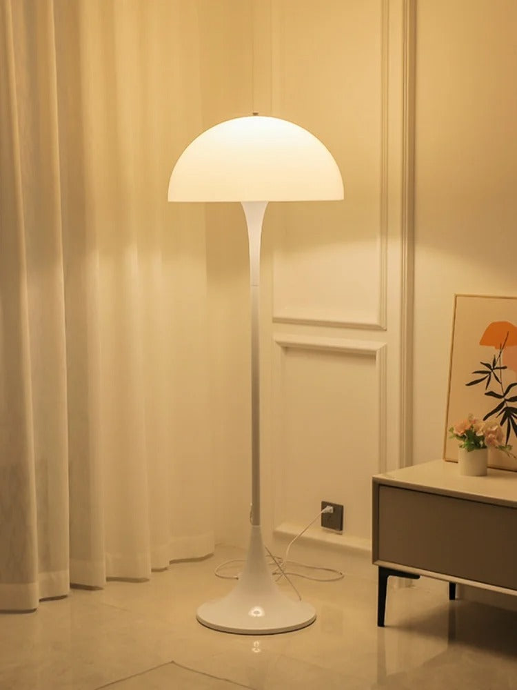 Nordic Designer's White Floor Lamp For Living Room, Bedroom, Room Bedside Table Lamp, And Indoor Decorative Lighting Floor Lamp