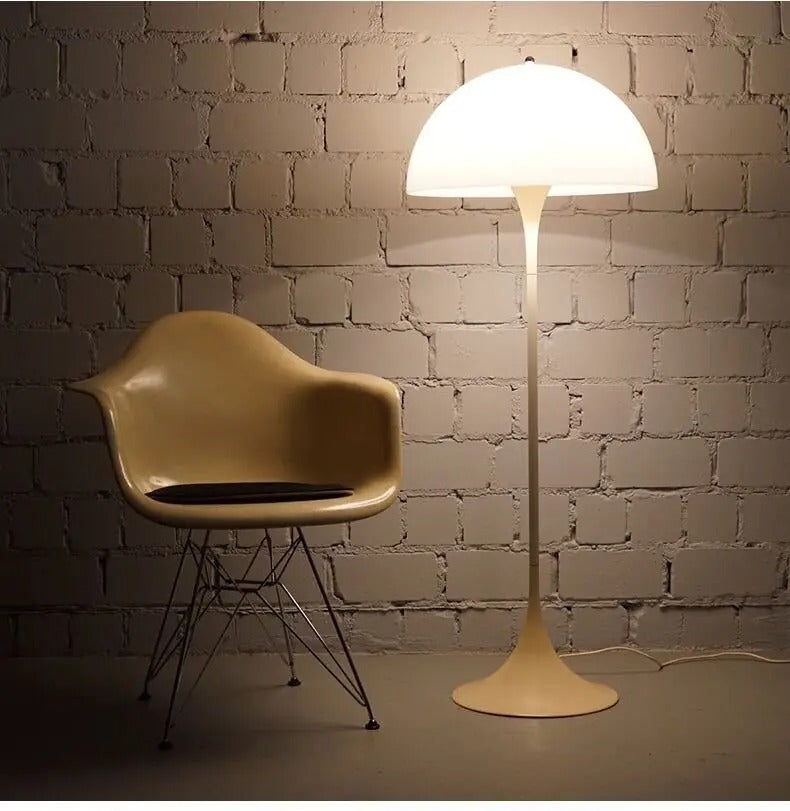 Nordic Designer's White Floor Lamp For Living Room, Bedroom, Room Bedside Table Lamp, And Indoor Decorative Lighting Floor Lamp